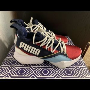 Womens Muse Maia Varsity